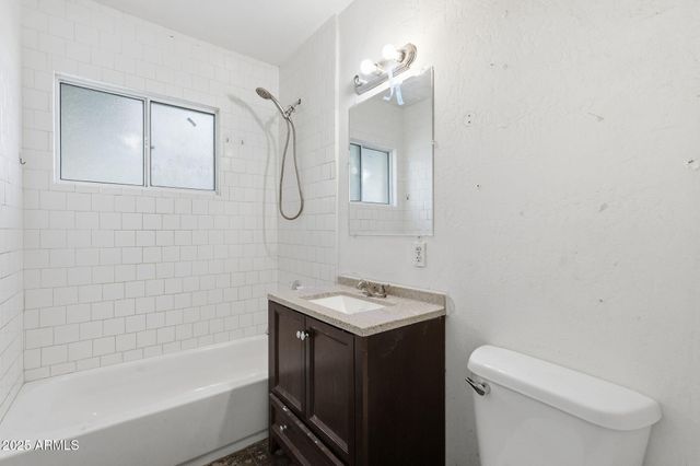 117 W ROESER Road, Phoenix, AZ 85041