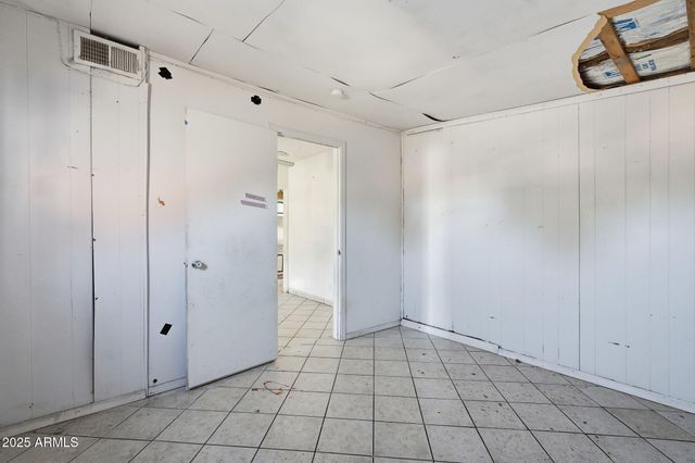 117 W ROESER Road, Phoenix, AZ 85041