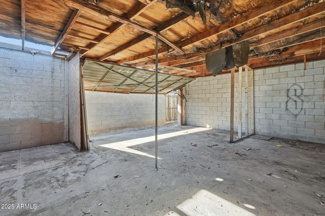 117 W ROESER Road, Phoenix, AZ 85041