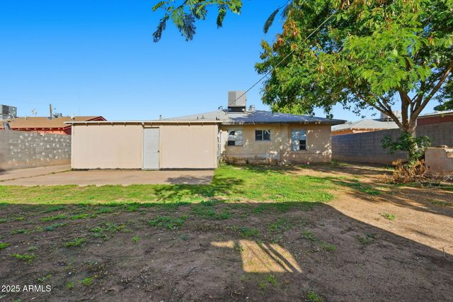 117 W ROESER Road, Phoenix, AZ 85041