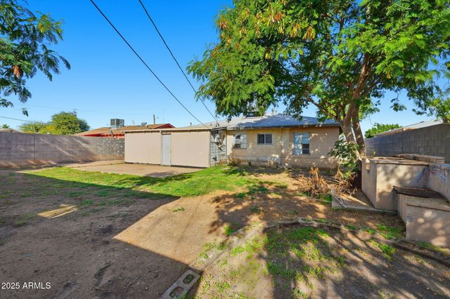 117 W ROESER Road, Phoenix, AZ 85041