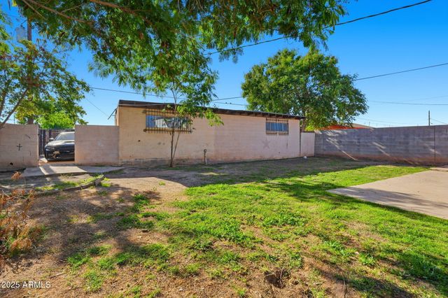 117 W ROESER Road, Phoenix, AZ 85041