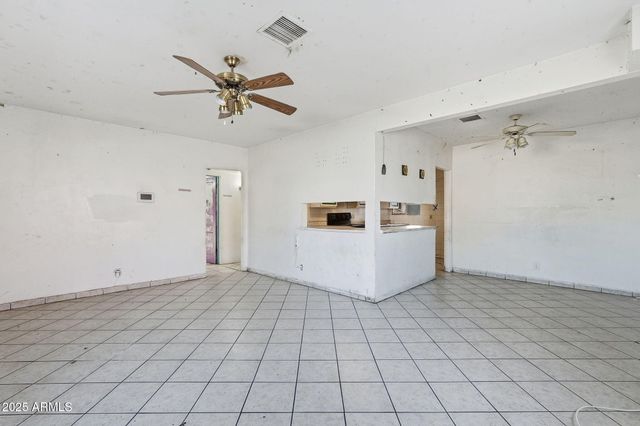 117 W ROESER Road, Phoenix, AZ 85041