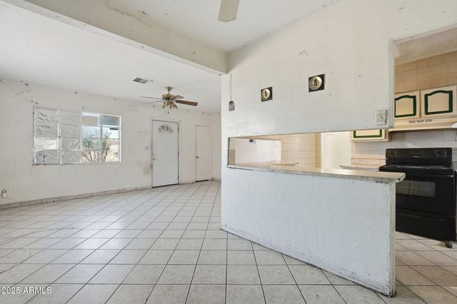 117 W ROESER Road, Phoenix, AZ 85041