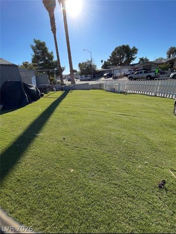 4800 Chantilly Avenue, Las Vegas, NV 89110