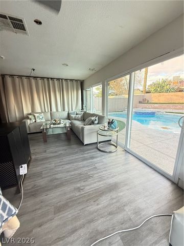 4800 Chantilly Avenue, Las Vegas, NV 89110