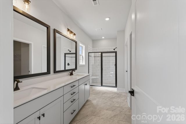 126 Kerr Walk Drive 19, Statesville, NC 28677