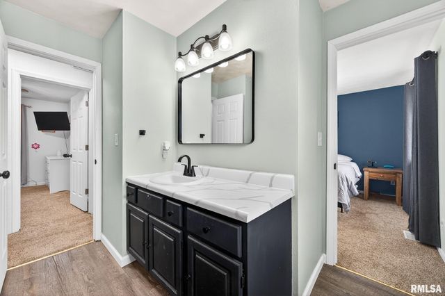 15314 N VONACHEN Drive, Chillicothe, IL 61523