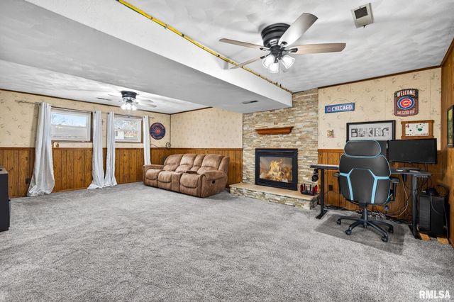 15314 N VONACHEN Drive, Chillicothe, IL 61523