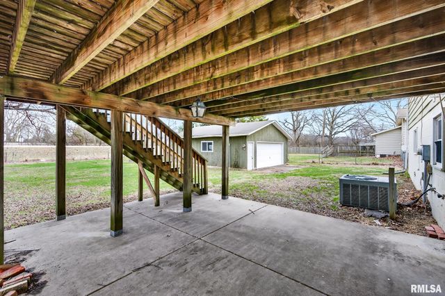 15314 N VONACHEN Drive, Chillicothe, IL 61523