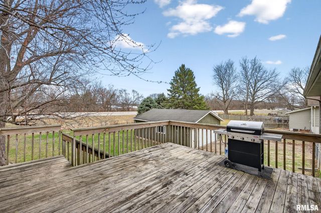 15314 N VONACHEN Drive, Chillicothe, IL 61523