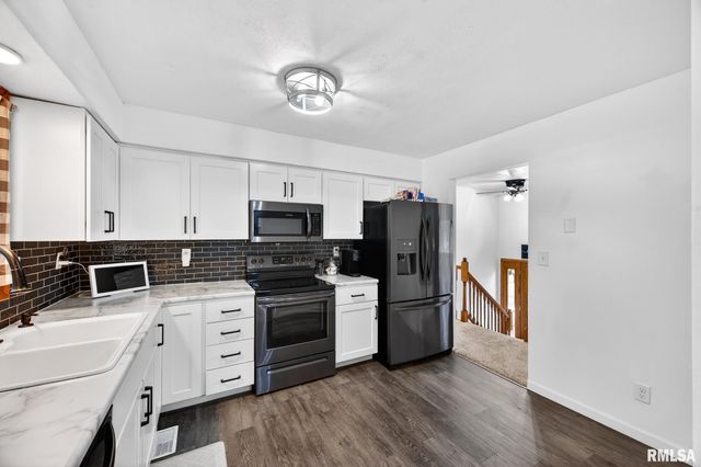 15314 N VONACHEN Drive, Chillicothe, IL 61523