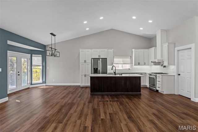 1706 Chestnut Farms Court, Fenton, MO 63026