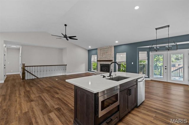 1706 Chestnut Farms Court, Fenton, MO 63026