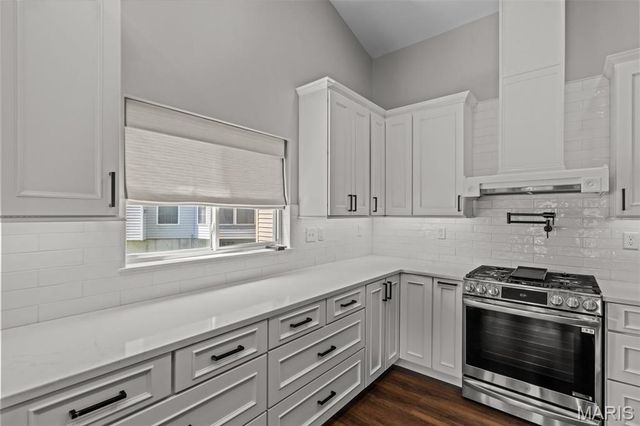 1706 Chestnut Farms Court, Fenton, MO 63026