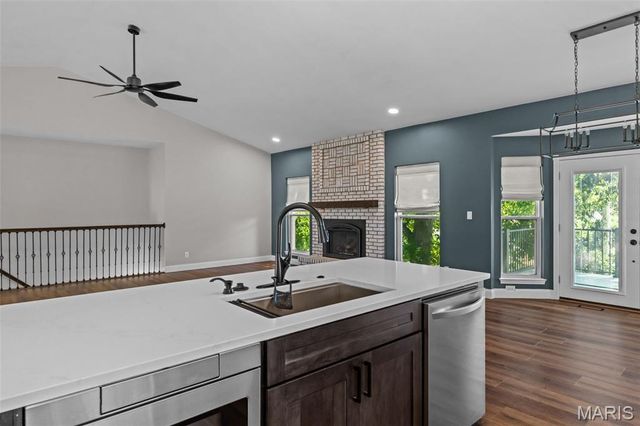 1706 Chestnut Farms Court, Fenton, MO 63026