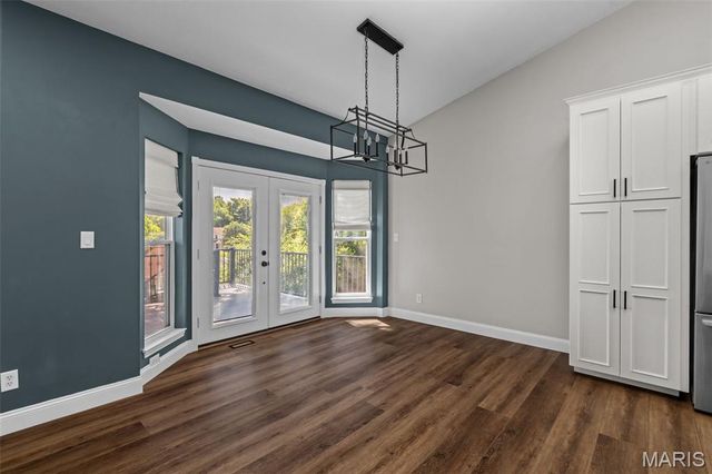 1706 Chestnut Farms Court, Fenton, MO 63026