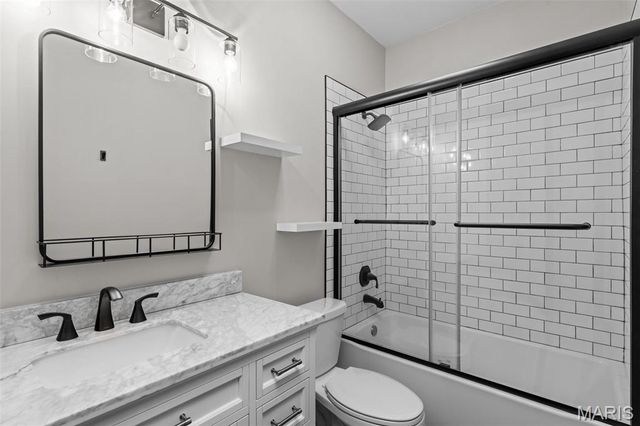 1706 Chestnut Farms Court, Fenton, MO 63026