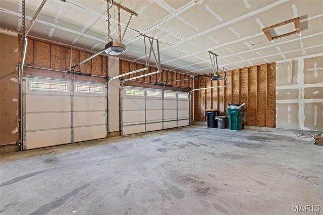 1706 Chestnut Farms Court, Fenton, MO 63026