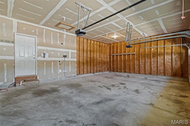 1706 Chestnut Farms Court, Fenton, MO 63026