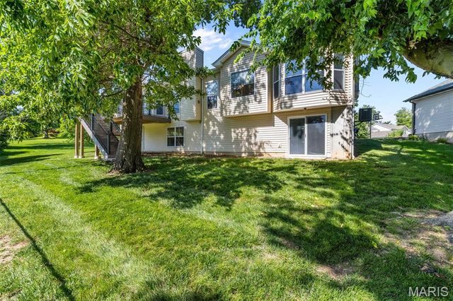 1706 Chestnut Farms Court, Fenton, MO 63026