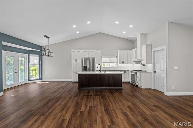 1706 Chestnut Farms Court, Fenton, MO 63026