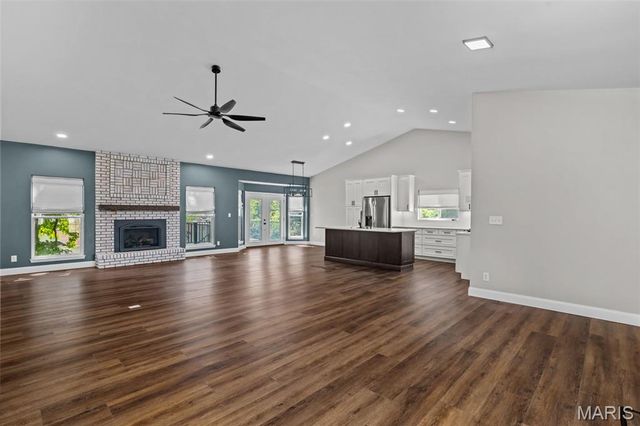 1706 Chestnut Farms Court, Fenton, MO 63026