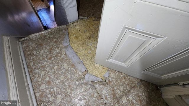 2113 N FRANKLIN ST, Philadelphia, PA 19122