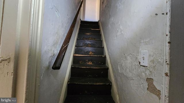 2113 N FRANKLIN ST, Philadelphia, PA 19122