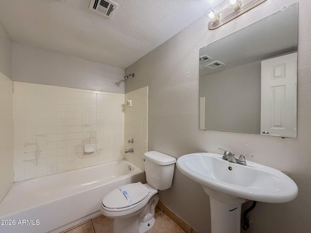 2406 W CAMPBELL Avenue 144, Phoenix, AZ 85015