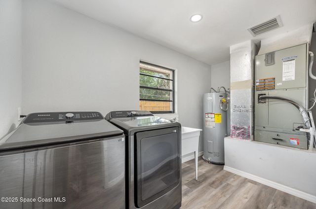 1521 Baker Street NE, Palm Bay, FL 32907