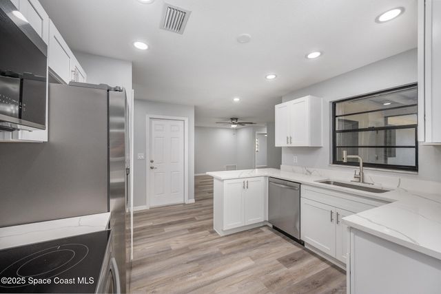 1521 Baker Street NE, Palm Bay, FL 32907