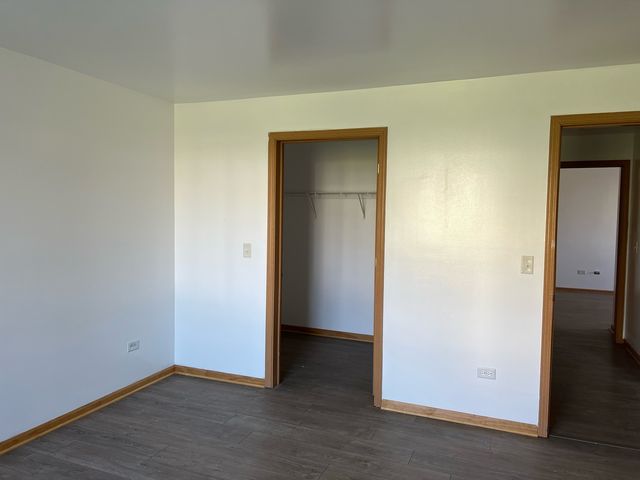 2115 Silverstone Drive 2115, Carpentersville, IL 60110