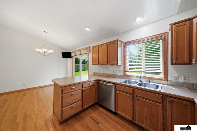 5241 N 11Th Street, Lincoln, NE 68521