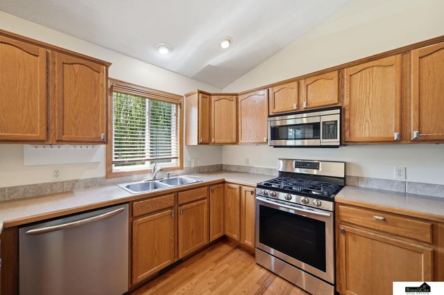 5241 N 11Th Street, Lincoln, NE 68521