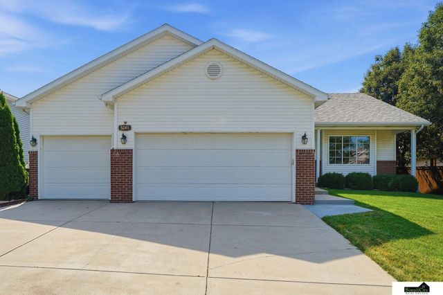 5241 N 11Th Street, Lincoln, NE 68521