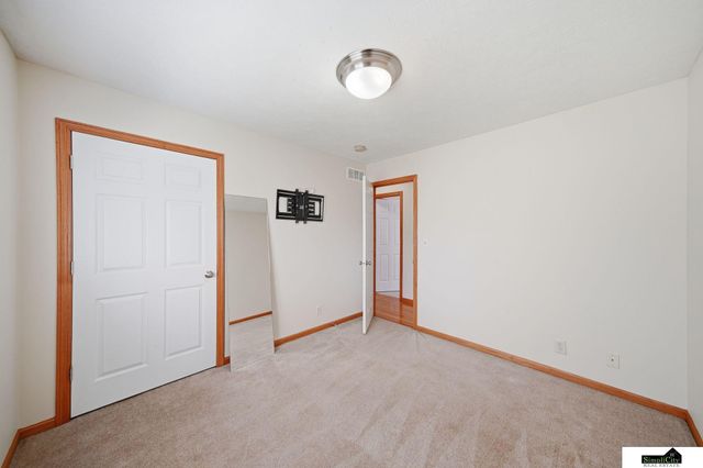 5241 N 11Th Street, Lincoln, NE 68521