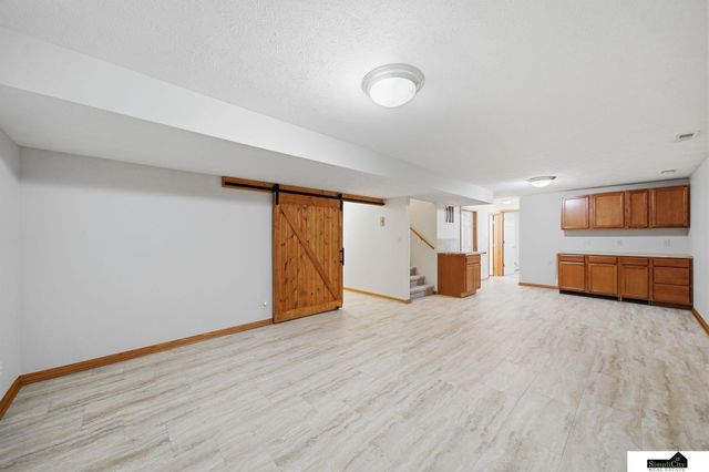 5241 N 11Th Street, Lincoln, NE 68521