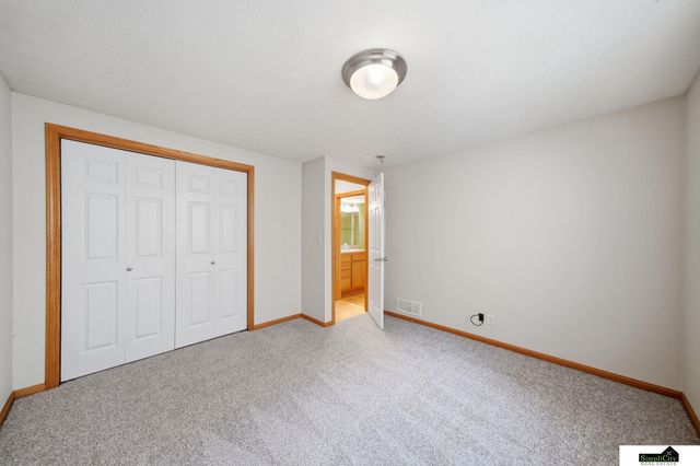 5241 N 11Th Street, Lincoln, NE 68521