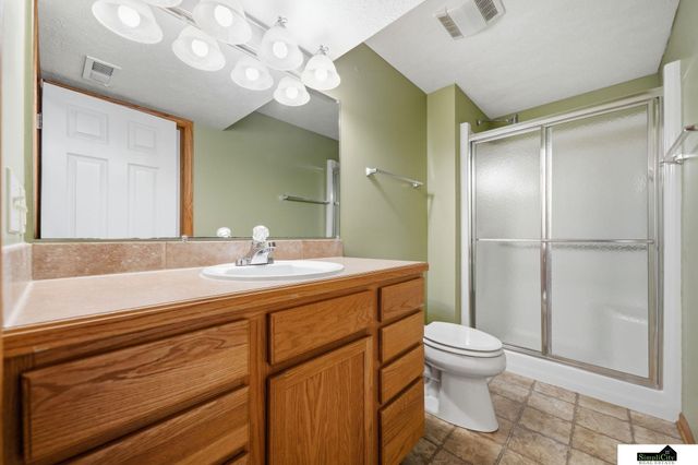 5241 N 11Th Street, Lincoln, NE 68521