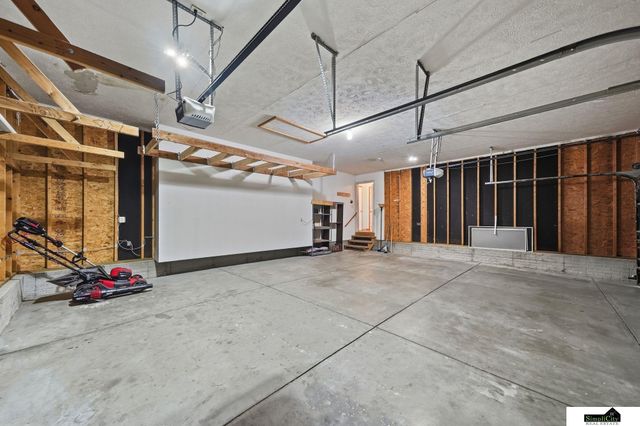 5241 N 11Th Street, Lincoln, NE 68521