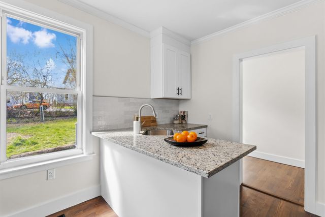 3 Niles Street, Dover, NH 03820