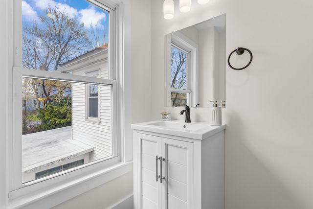 3 Niles Street, Dover, NH 03820