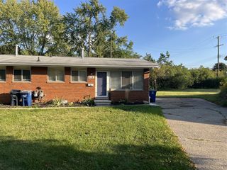 913 Evelyn Court, Ann Arbor, MI 48103