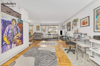 201 E 37th St Apt 3F, New York City, NY 10016