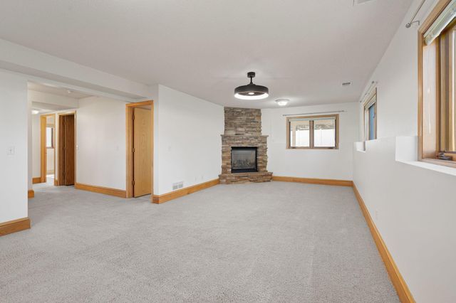 875 18th Street SE, Owatonna, MN 55060