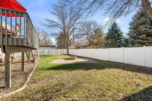 875 18th Street SE, Owatonna, MN 55060