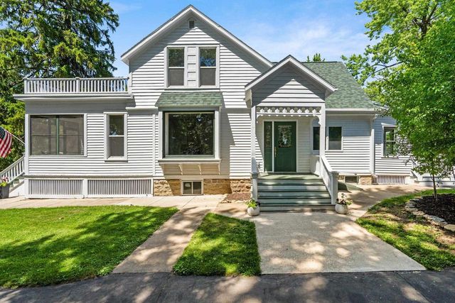 911 Watson Street, Ripon, WI 54971