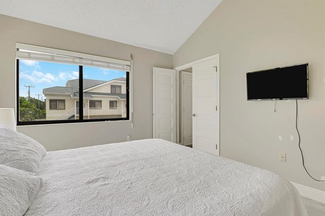 360 Bella Vista Court N 60, Jupiter, FL 33477