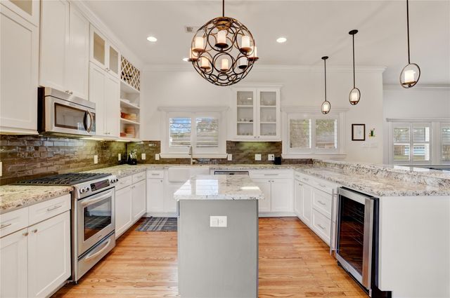 2418 Lazybrook Drive, Houston, TX 77008